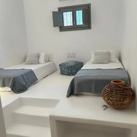Christina-soros Beach, Villa