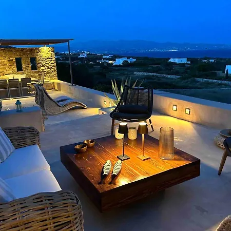 Christina-soros Beach, Villa Antíparos